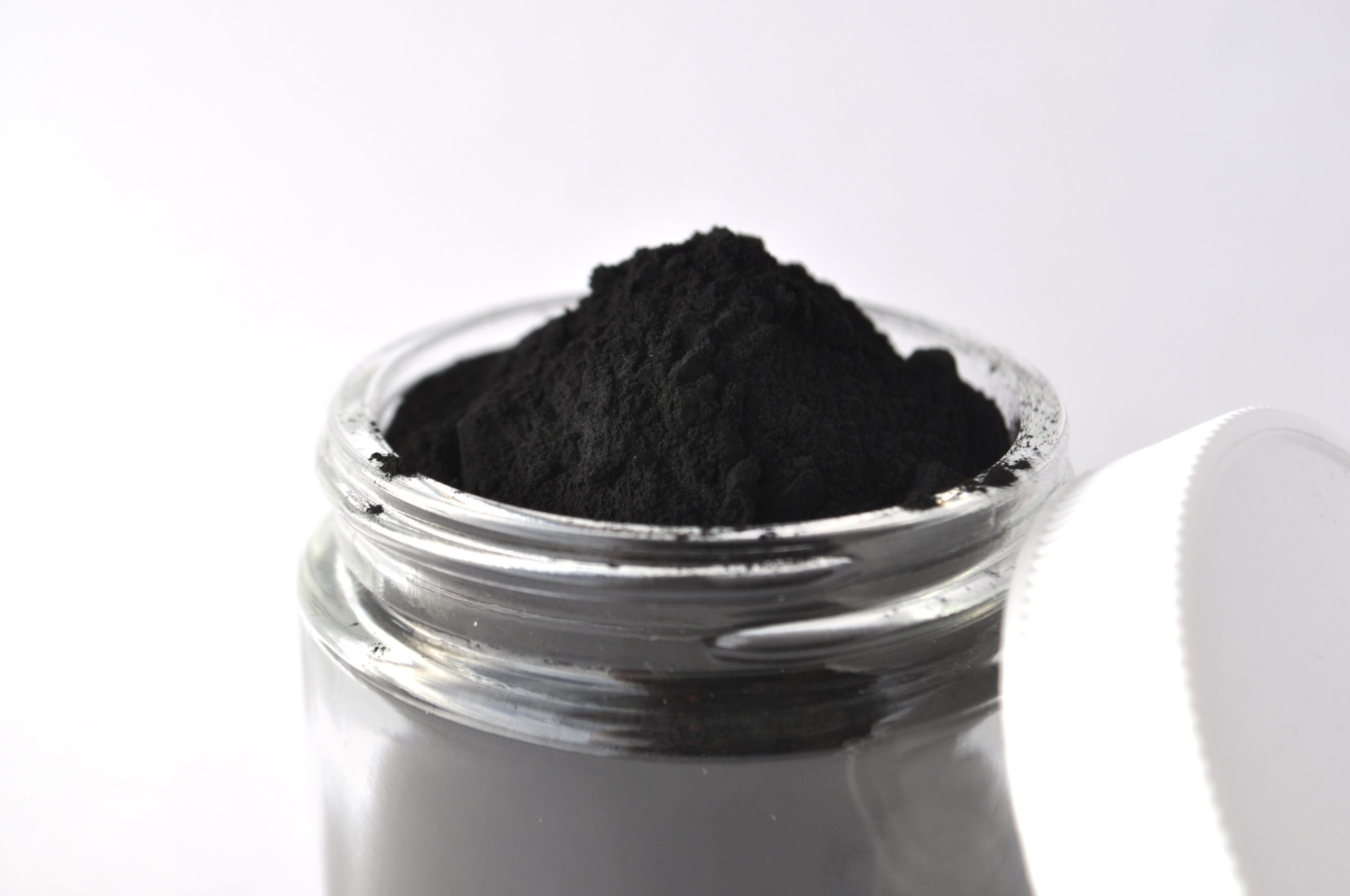 How to Use Activated Charcoal for Your Beauty and Hygiene Needs