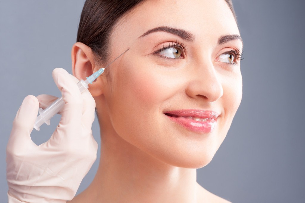 Getting fillers for youthful skin